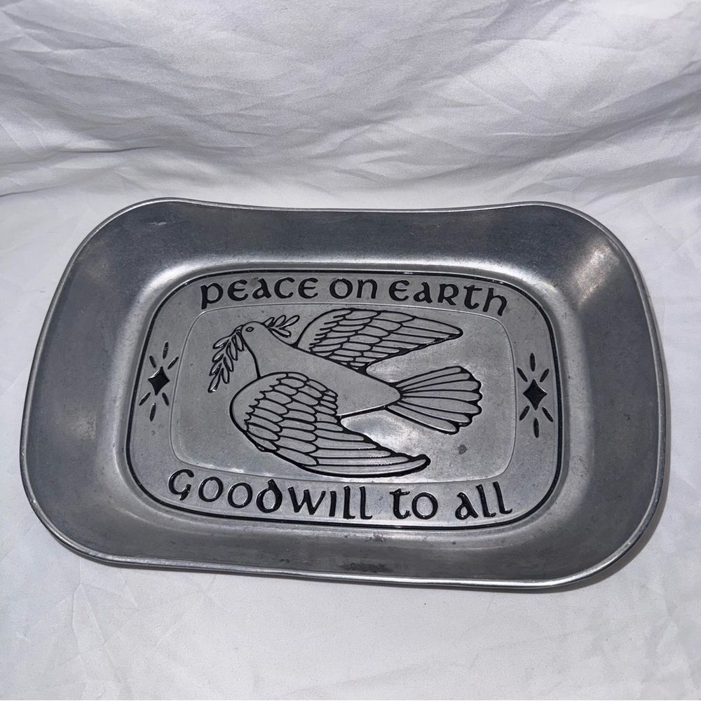 vintage Wilton Armetale pewter bread serving tray Peace on Earth Goodwill to All